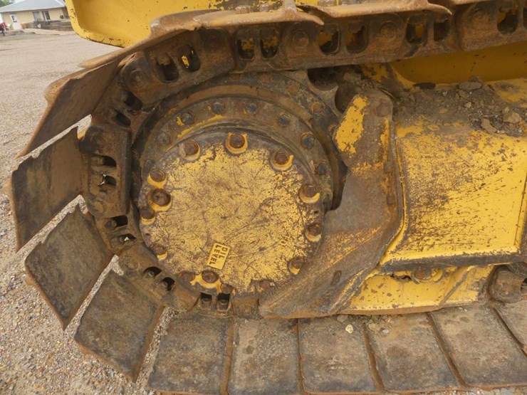 2015-komatsu-d37px-23-image-10