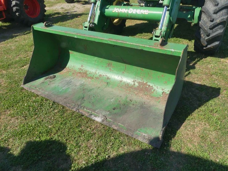 2014-john-deere-6105d-image-9
