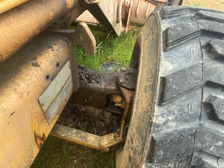 jcb-1550b-image-25