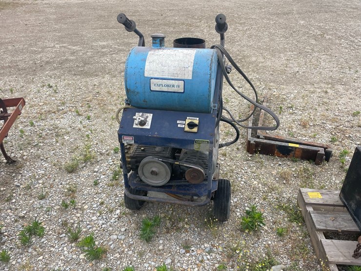 #40224-•-hot-water-pressure-washer-image-3