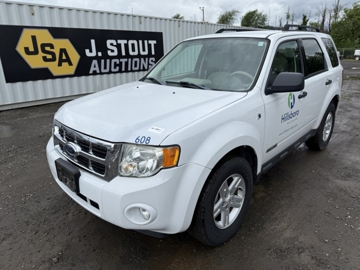 2008-ford-escape-image-1