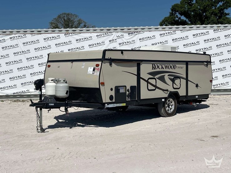 2013-15ft-forst-river-rockwood-hw276-s/a-travel-trailer-pop-up-camper-image-1