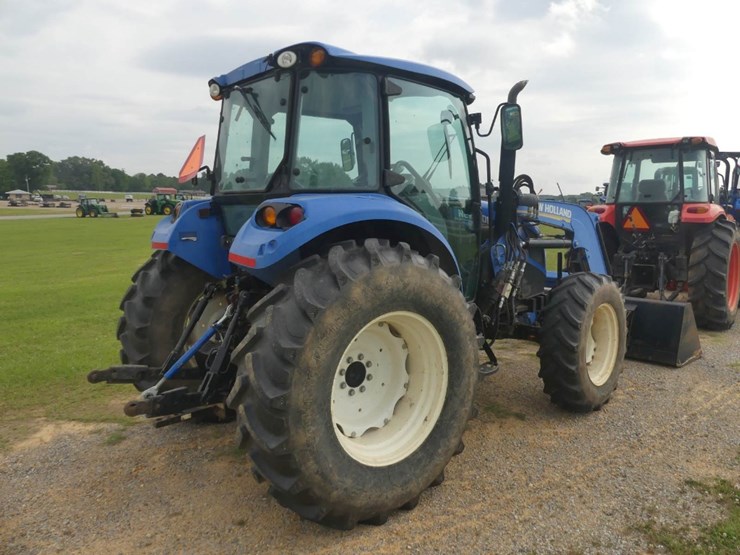 new-holland-t4.95-image-3