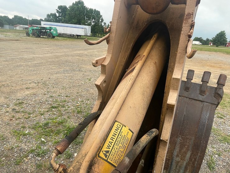 jcb-1550b-image-16