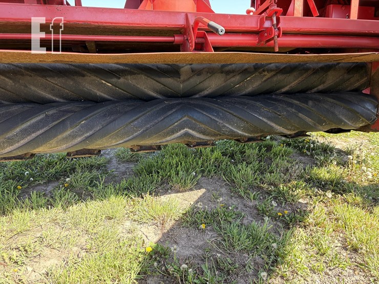 new-holland-1431-image-6