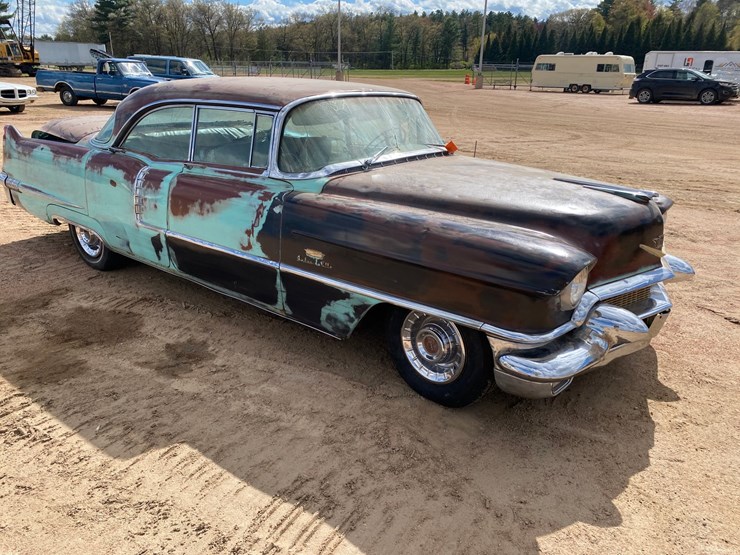 #109-•-1956-cadillac-de-ville-sedan-(title-in-delay)-(nitke-yard-mosinee,-wi)-image-4