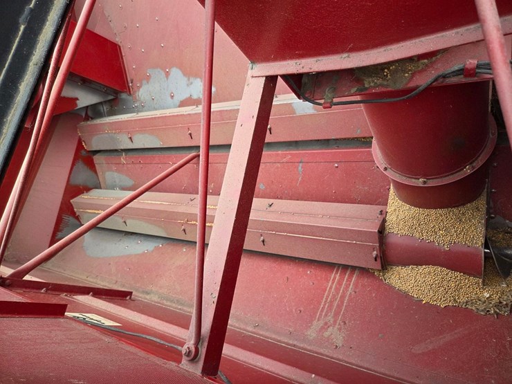 case-ih-1660-image-43