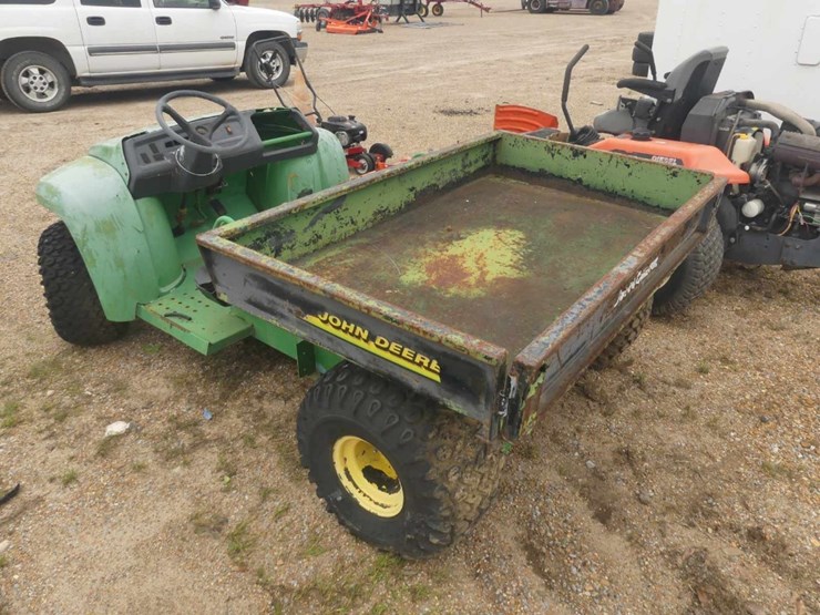 john-deere-gator-image-4