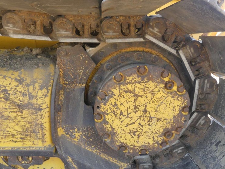 2013-komatsu-d39px-23-image-6