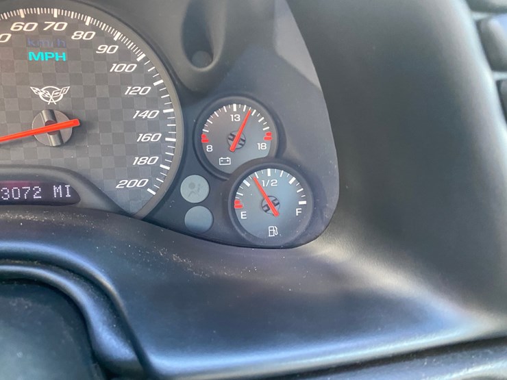 #150-•-2002-corvette-z06-frc-6-speed-(has-wi-title)-(schofield,-wi)-image-37