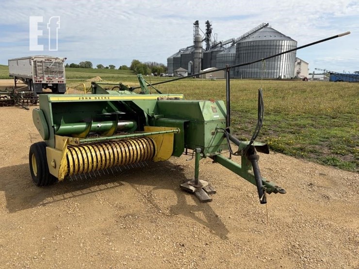 john-deere-327-image-4