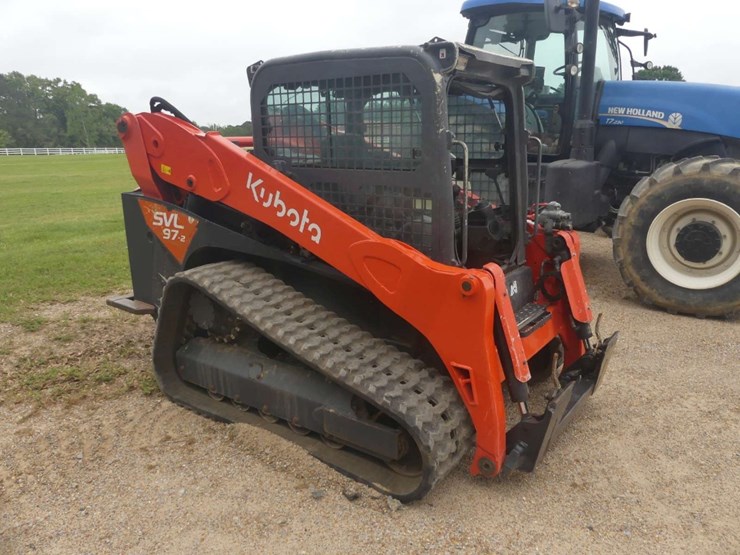 2023-kubota-svl97-2-image-2
