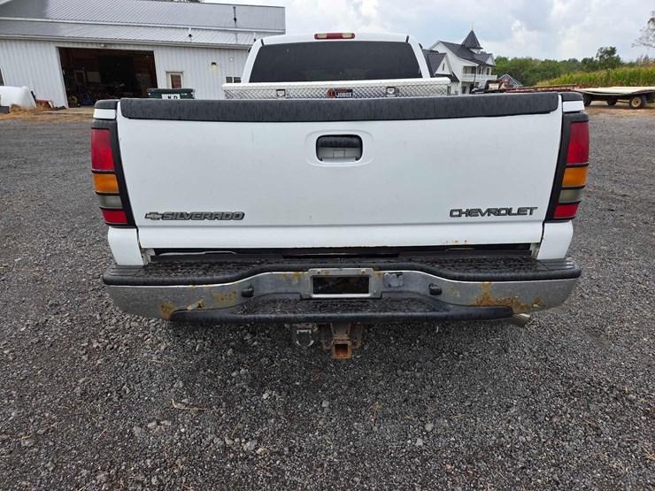 2001-chevrolet-3500-image-36