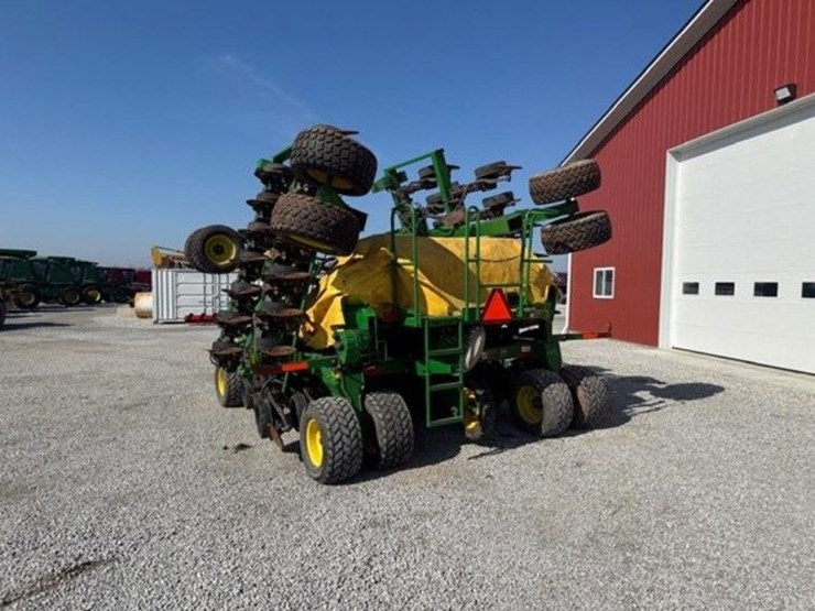 2010-john-deere-1990-image-9