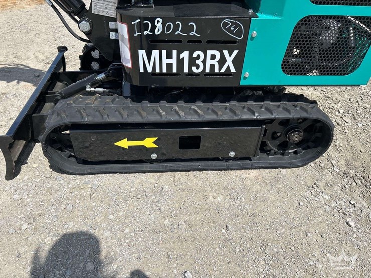 mini-excavator-image-21