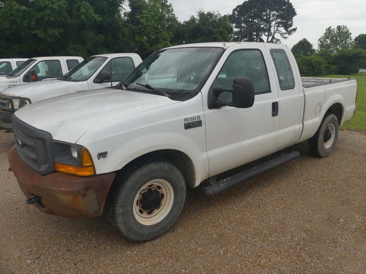 2000-ford-f250-image-1