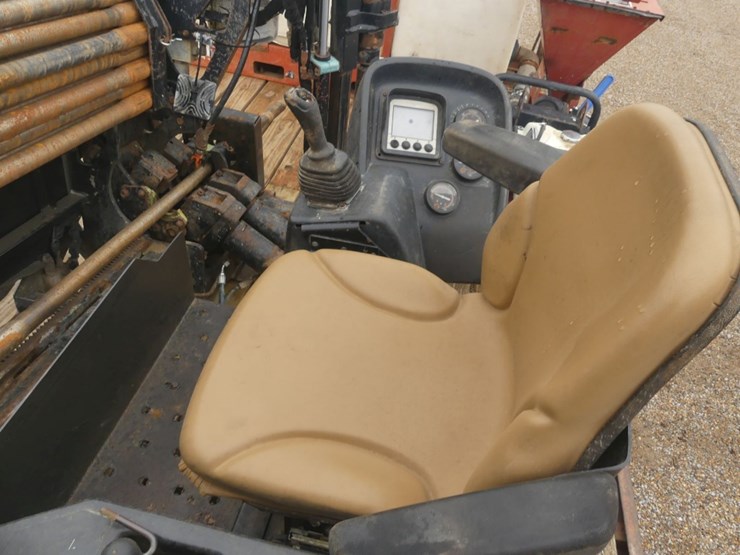 2016-ditch-witch-jt9-image-12