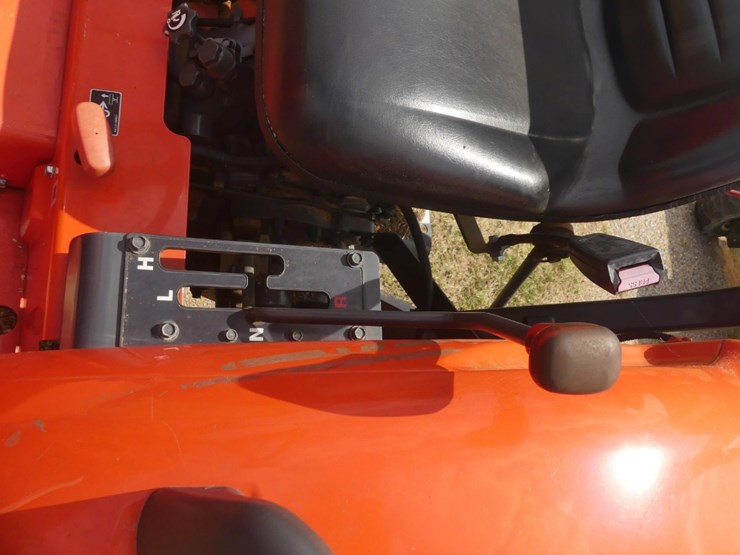 kubota-l2501-image-14