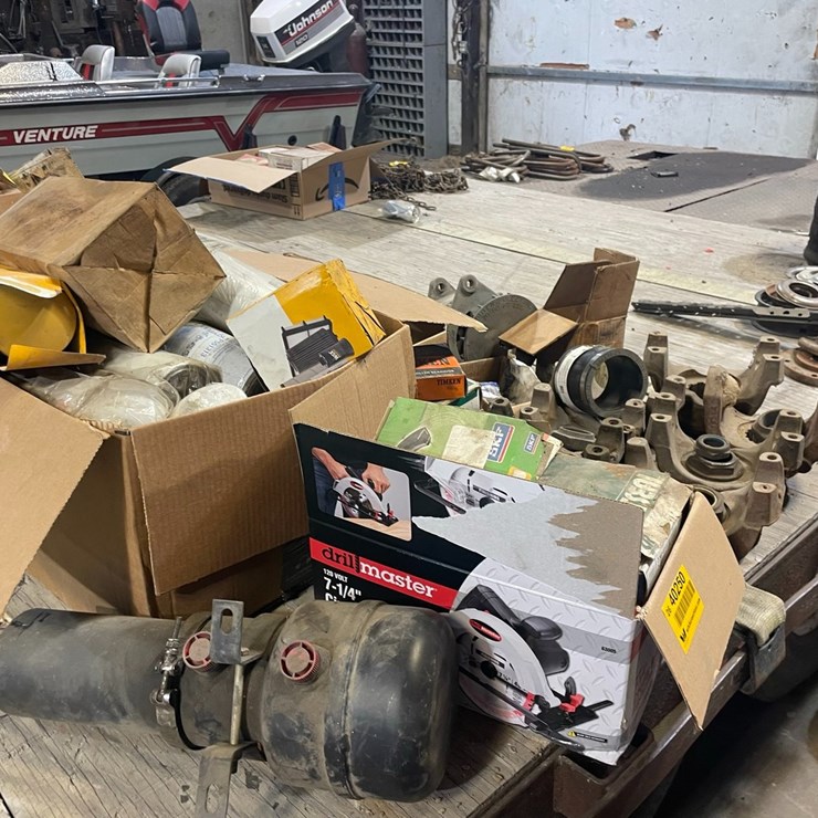 #40250 • Lot of Misc Parts