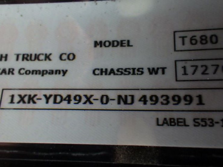 2022-kenworth-t680-image-21