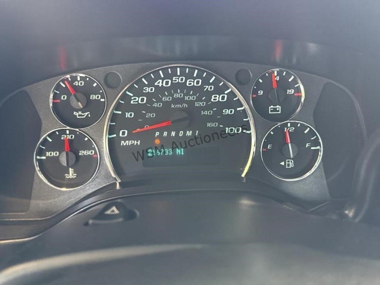 2013-chevrolet-express-3500-image-17