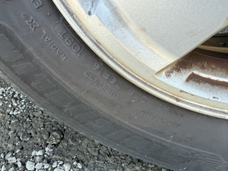 2012-ford-escape-image-18