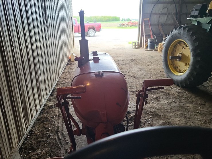allis-chalmers-ca-tractor-image-30