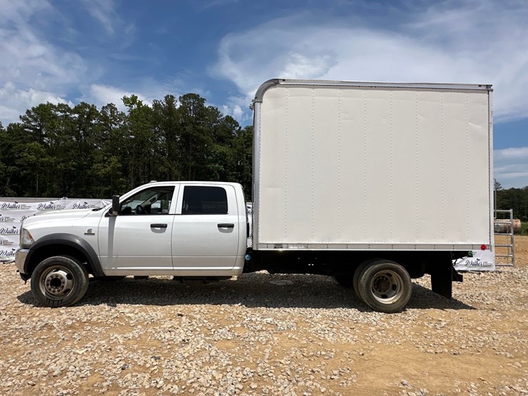 #20658-•-2018-ram-4500-chassis-truck-image-1