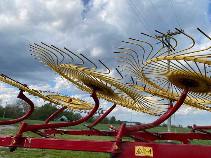 new-holland-pro-rake-image-18