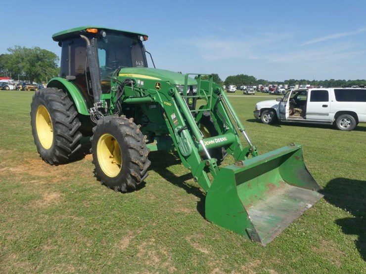 2014-john-deere-6105d-image-2