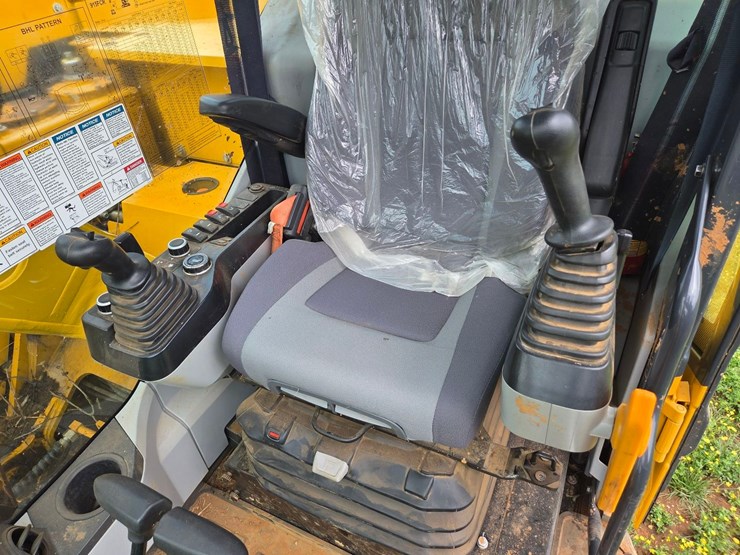 2022-liugong-excavator---only-318-hours-image-45