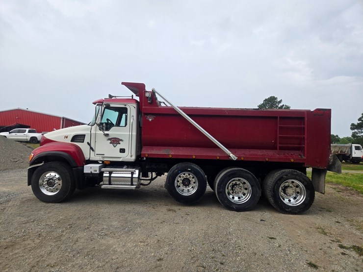 #24355-•-2004-mack-cv713-granite-dump-truck-image-8