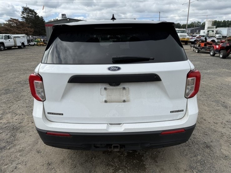 2020-ford-explorer-image-5