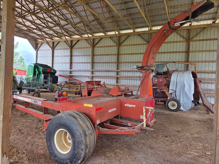 hesston-7500-image-20