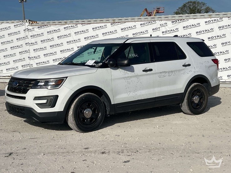 2018-ford-explorer-image-1