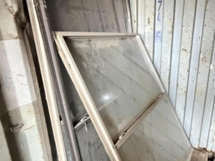 l2---contents-of-conex-image-6