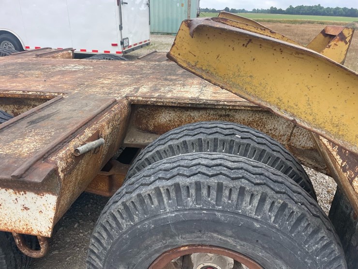#40220-•-1981-phelan-wtt-60k-226"-tri/a-steel-fixed-neck-lowboy-trailer-vin:-1r9h39304b1010324-image-6