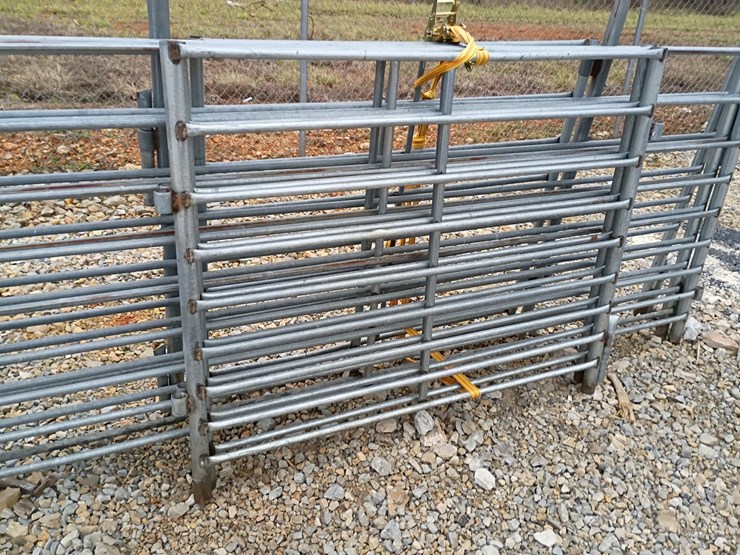 #23125-•-corral-panels-w/-gate-image-5