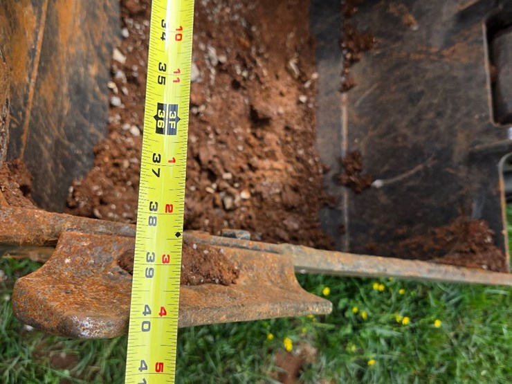 2022-liugong-excavator---only-318-hours-image-9