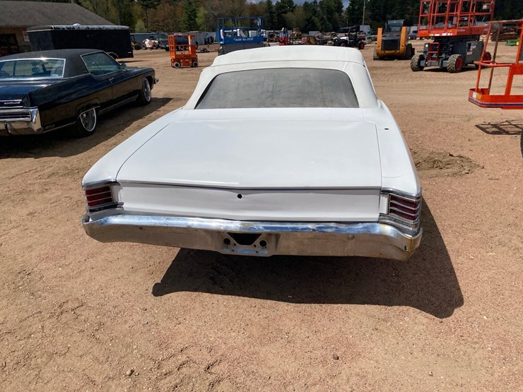 #122-•-1967-chevy-chevelle-convertible-project-car-(title-in-delay)-(nitke-yard-mosinee,-wi)-image-7