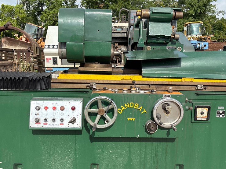 #36463-•-danobat-re-1200a-cylindrical-grinding-machine-image-4