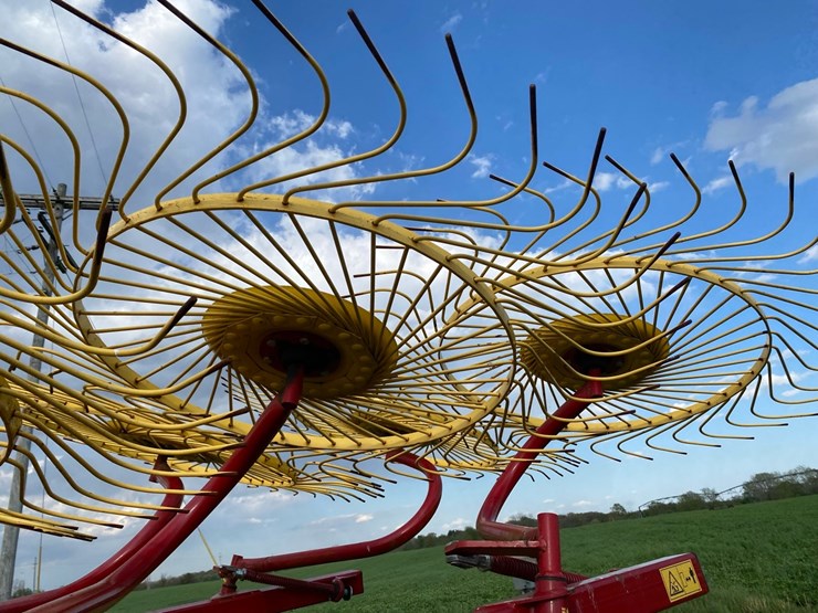 new-holland-pro-rake-image-16