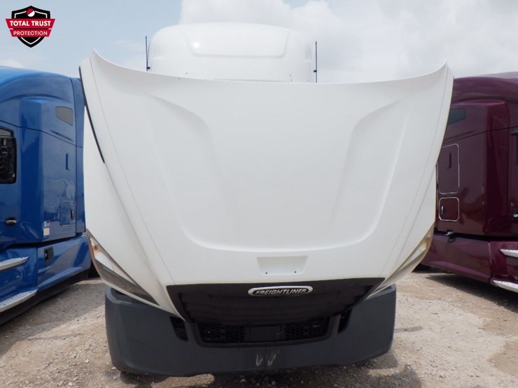 2019-freightliner-cascadia-116-image-20