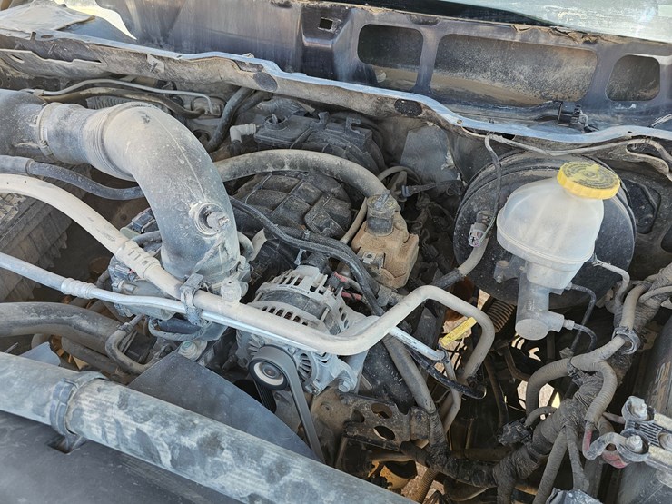 2019-ram-1500-classic-image-9