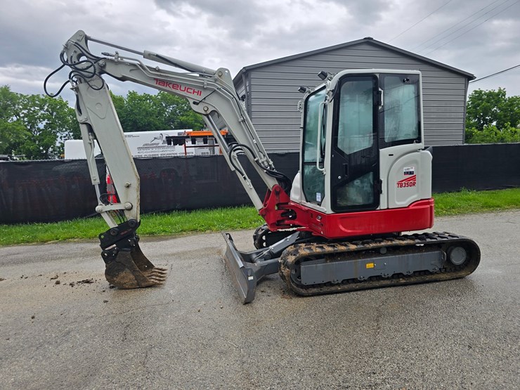 #24032-•-2024-takeuchi-tv350r-excavator-image-5