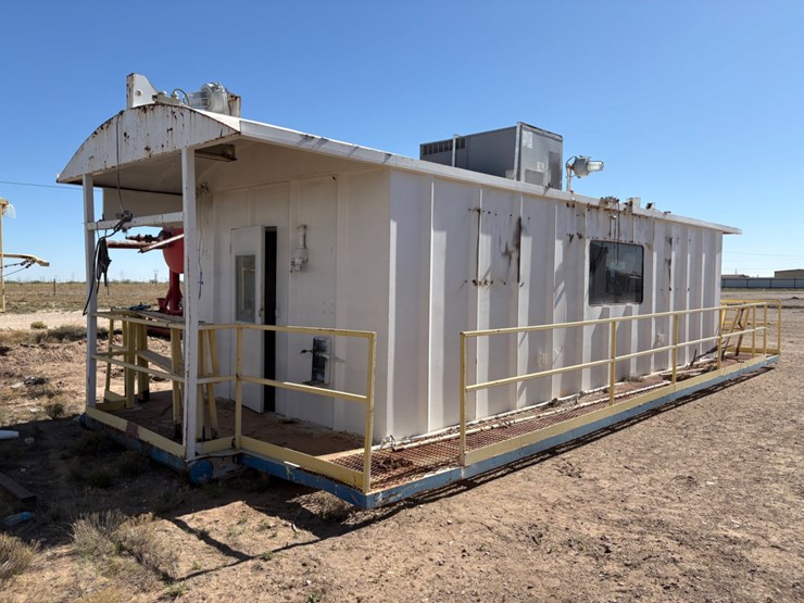 40’-x-15’-x-13.5’-doghouse-image-3