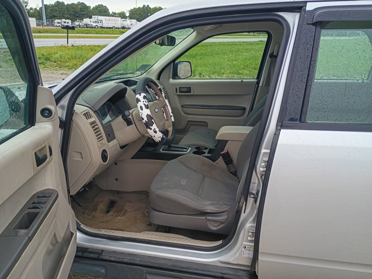 2008-ford-escape-image-26