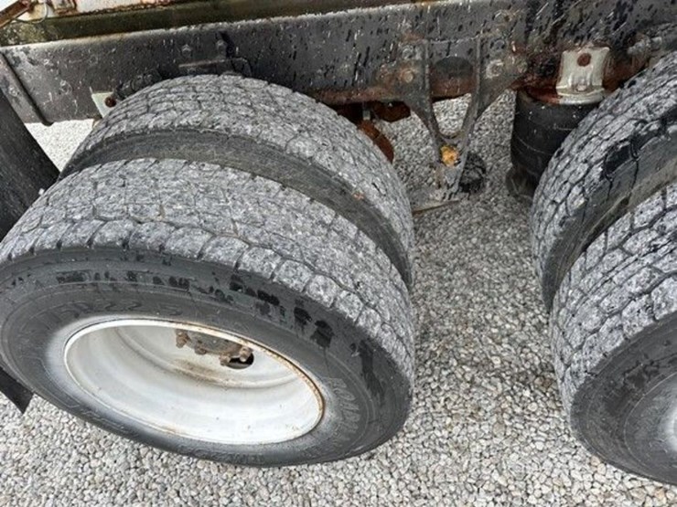 2006-case-ih-8600-image-19