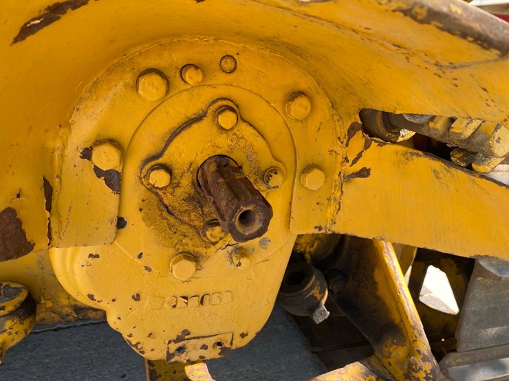 caterpillar-d4-image-41