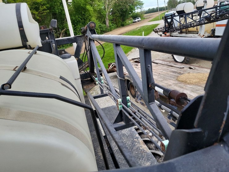 wilmar-7400-sprayer-image-65